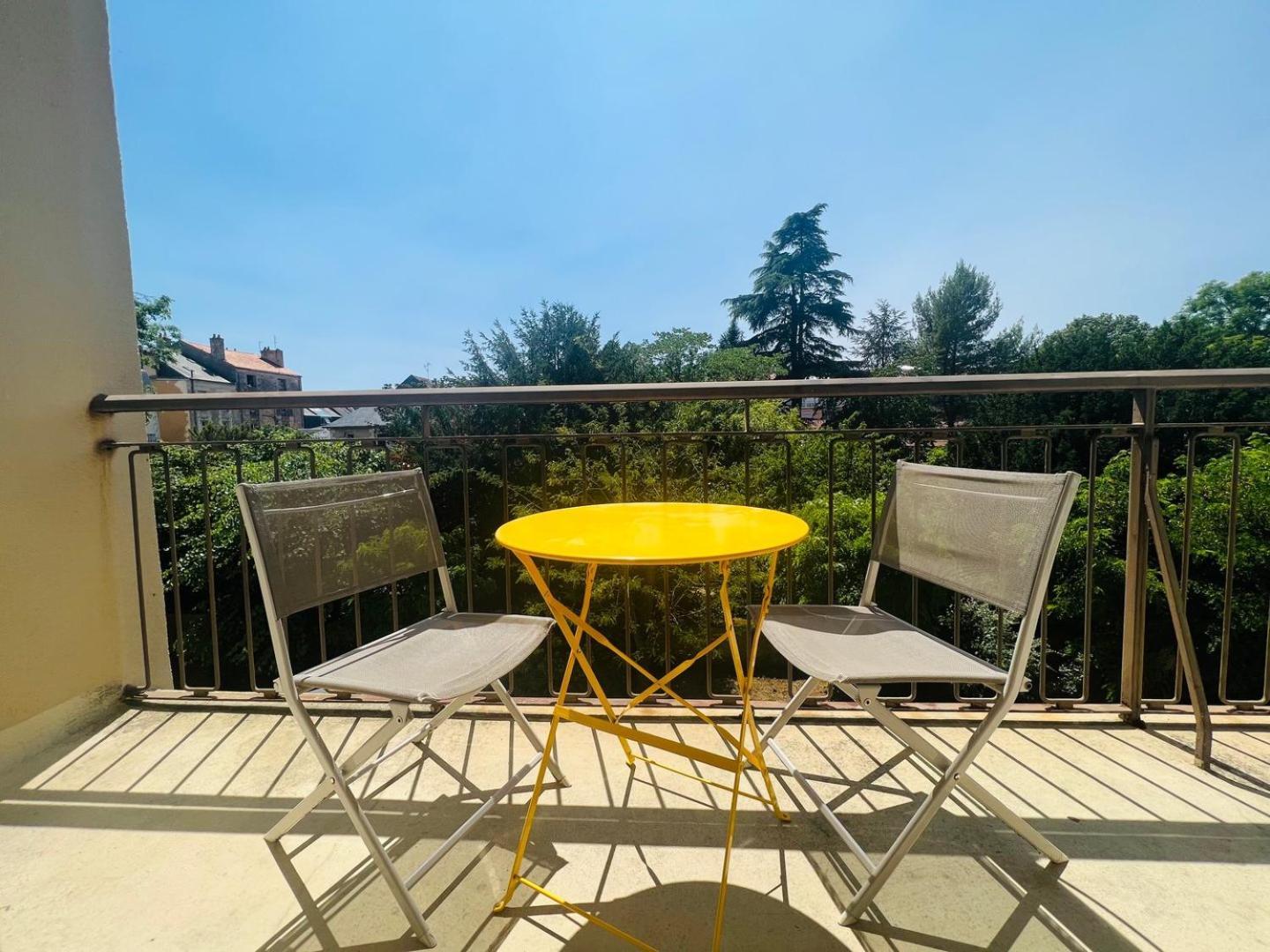 Le Soleil Levant - Beau T3 Moderne Et Lumineux Poitiers Kültér fotó