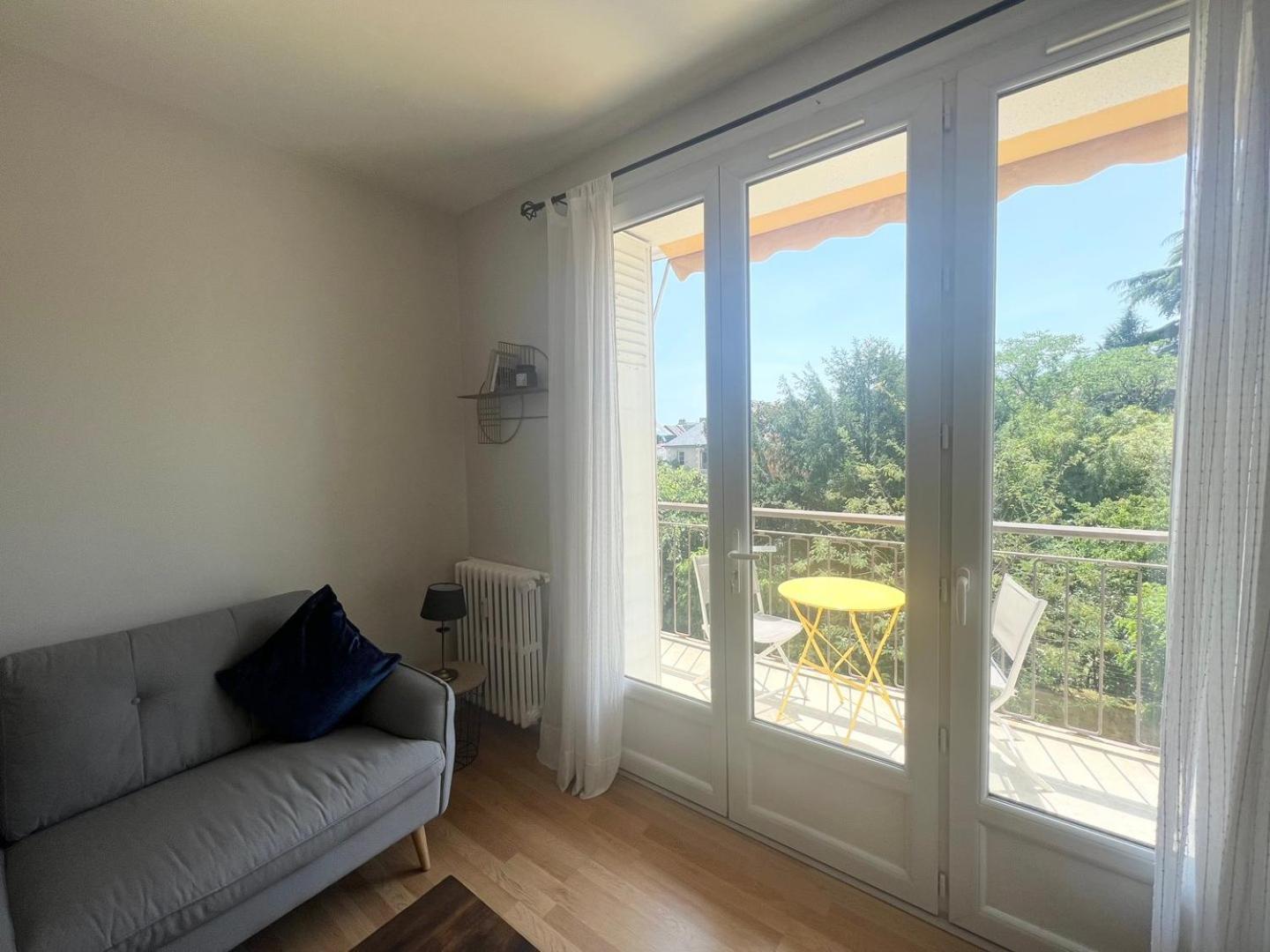 Le Soleil Levant - Beau T3 Moderne Et Lumineux Poitiers Kültér fotó