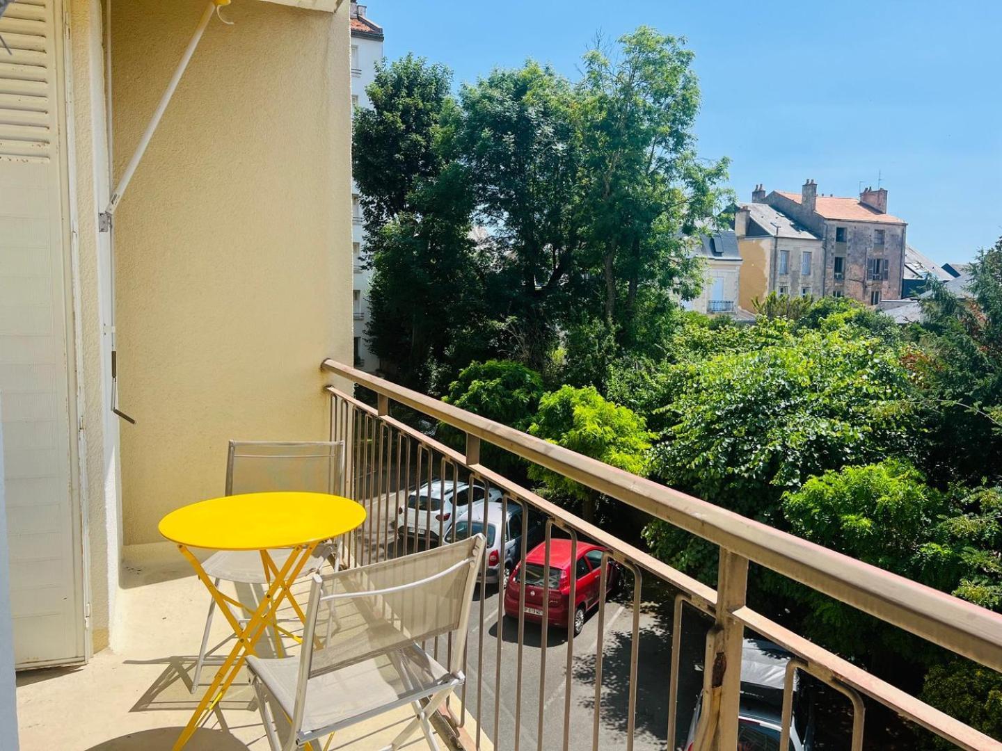 Le Soleil Levant - Beau T3 Moderne Et Lumineux Poitiers Kültér fotó